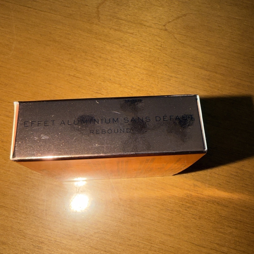 NEW Revolution Makeup Flawless Foils Rebound Eye Foil - Picture 5 of 6